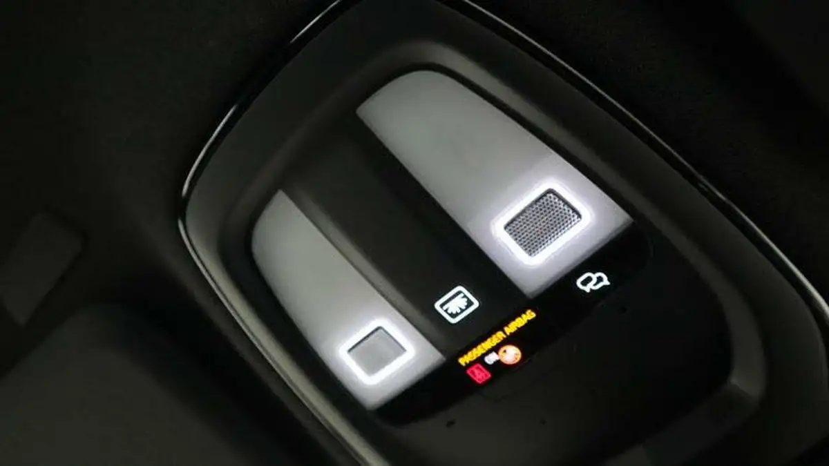 2024-volvo-xc40-20-b4-plus-big-29