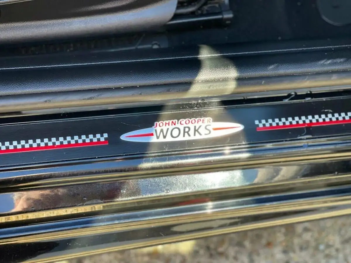 2016-mini-cooper-20-cooper-jcw-big-37