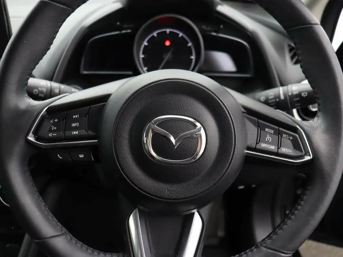 2021-mazda-mazda2-15-skyactiv-g-gt-sport-nav-light-stone-big-39
