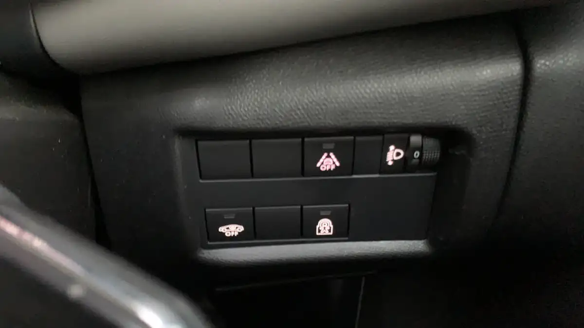2019-citroen-c5-aircross-16-puretech-flair-big-33