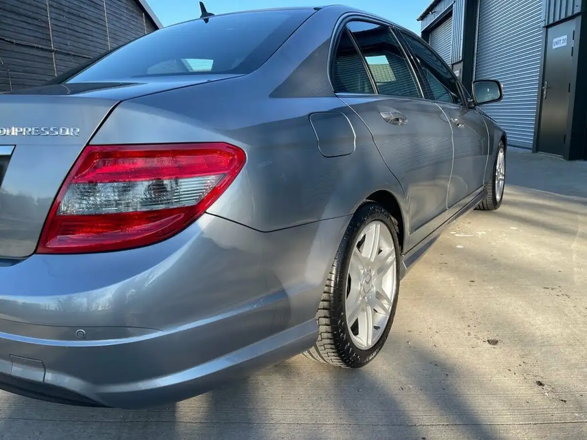 2008-mercedes-benz-c-class-18-c180-kompressor-sport-saloon-4d-auto-big-12