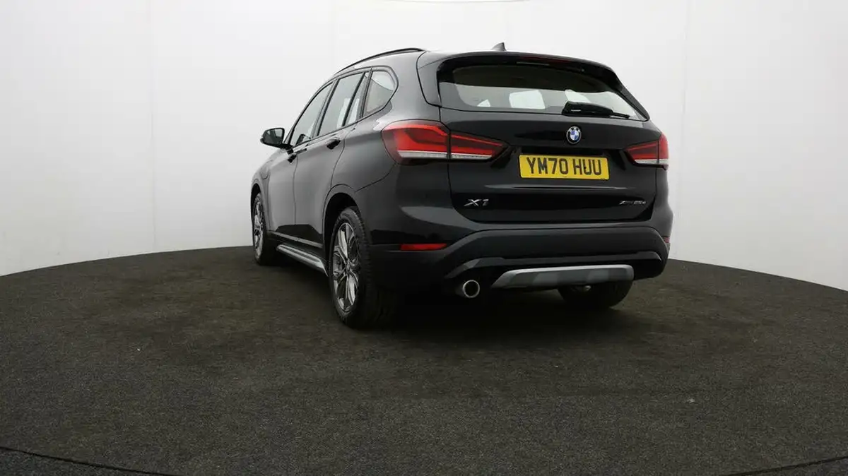 2021-bmw-x1-15-xdrive-25e-phev-xline-big-78