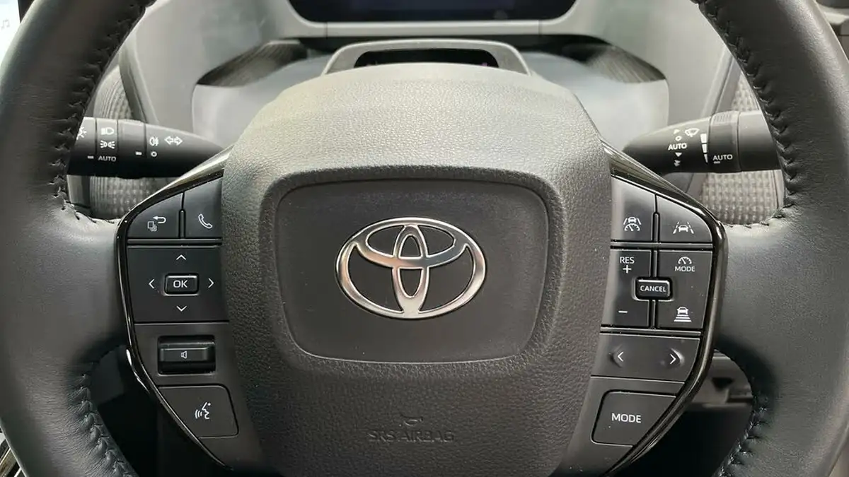 2023-toyota-bz4x-e-motion-215bhp-awd-11kw-obc-big-7