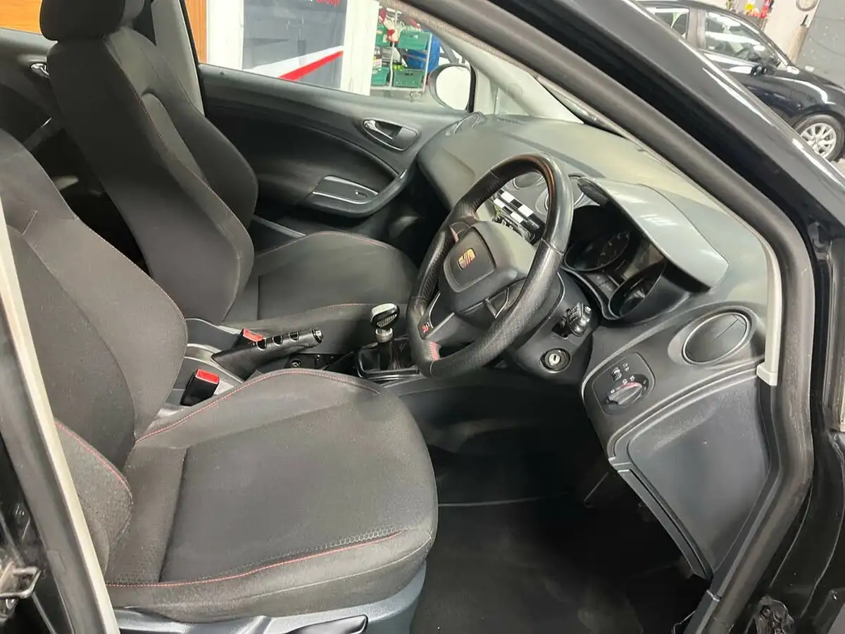 2013-seat-ibiza-12-fr-105-st-estate-5d-big-11