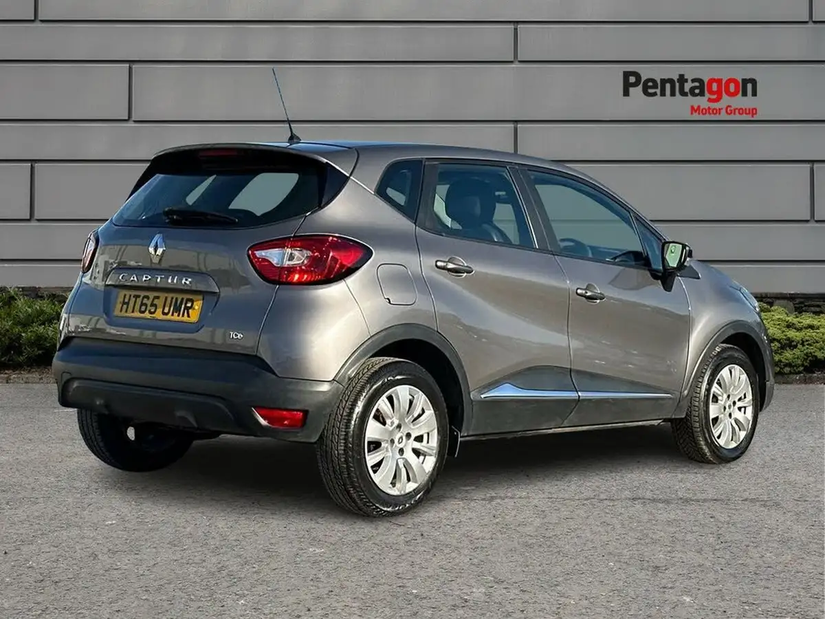 2016-renault-captur-09-expression-big-3
