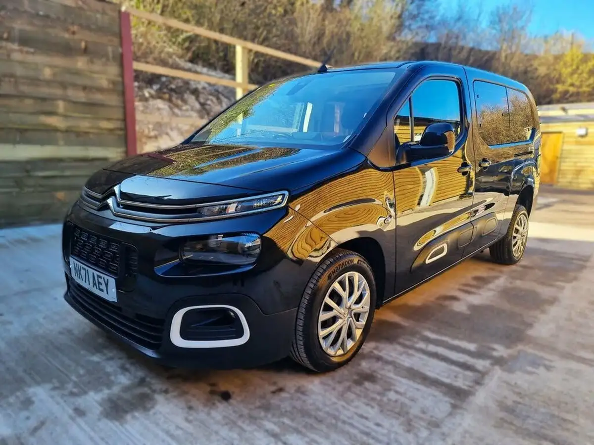 2021-citroen-berlingo-15bluehdi-feel-xl-size-100ps-big-5