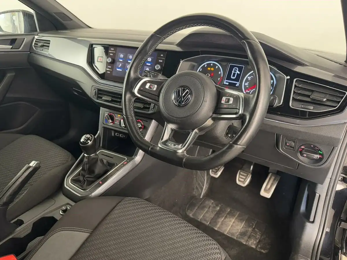 2019-volkswagen-polo-10-tsi-r-line-115ps-big-26