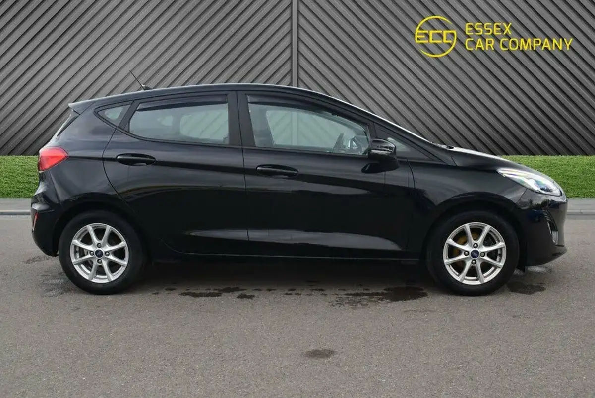 2019-ford-fiesta-10t-zetec-5d-big-10