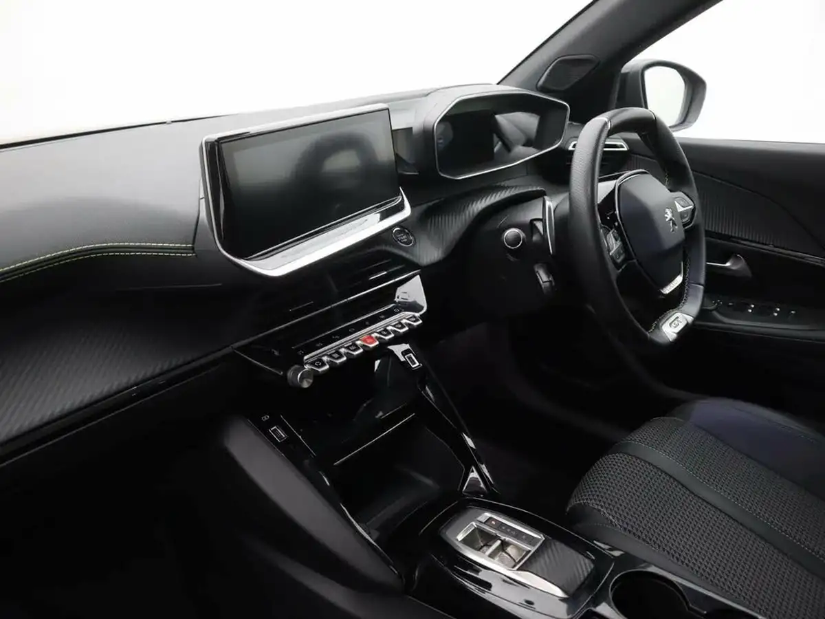 2023-peugeot-2008-suv-12-puretech-gt-130bhp-station-wagon-eat8-big-12
