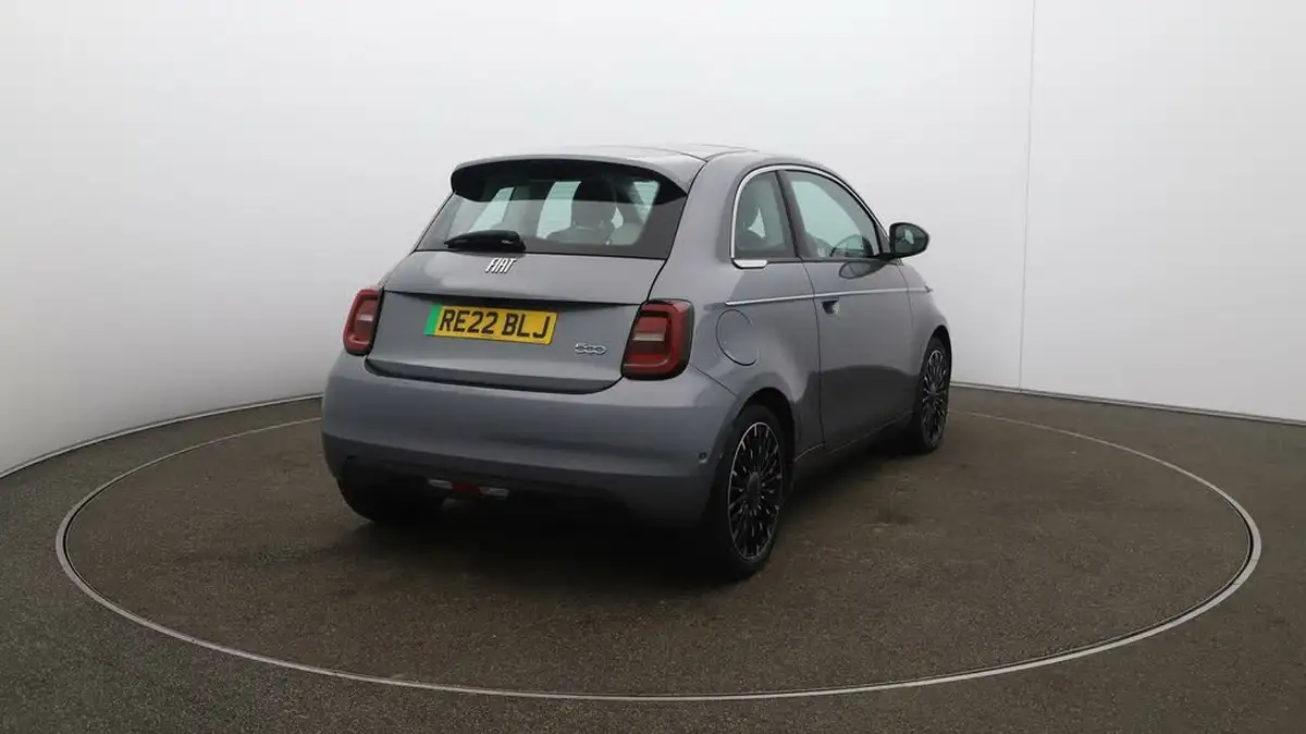 2022-fiat-500-e-la-prima-big-49