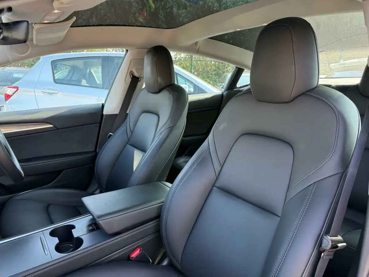 2022-tesla-model-3-e-long-range-big-40