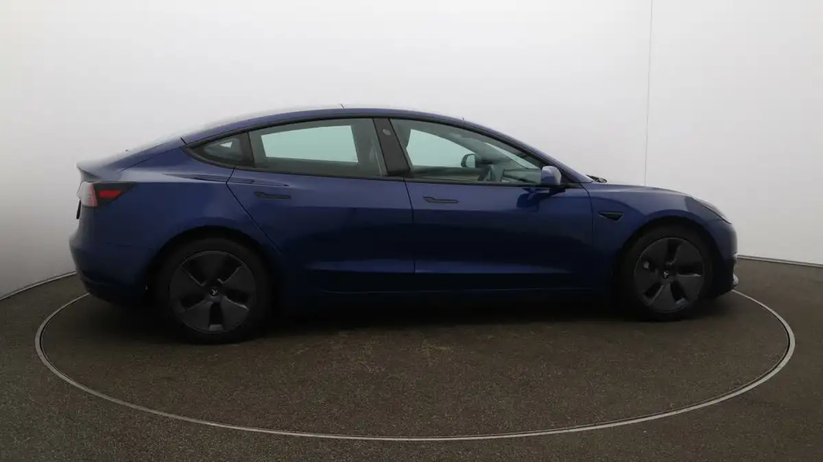 2021-tesla-model-3-e-long-range-awd-big-41