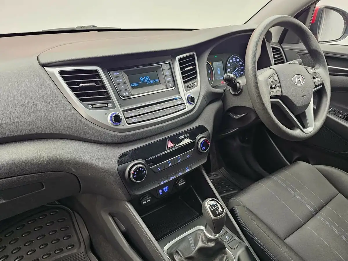 2018-hyundai-tucson-17crdi-blue-drive-s-big-3