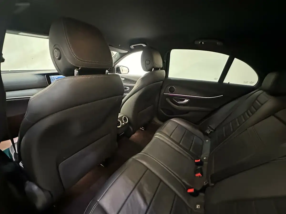 2020-mercedes-benz-e-class-20-e200-amg-line-edition-saloon-4d-big-22