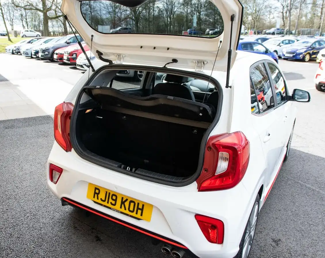 2019-kia-picanto-125-gt-line-big-32