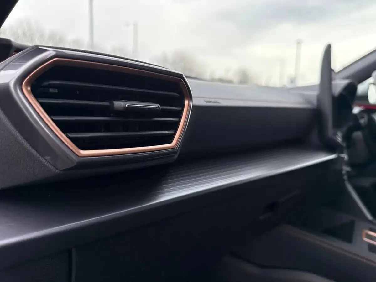 2024-cupra-leon-nf-15-etsi-v2-estate-big-31