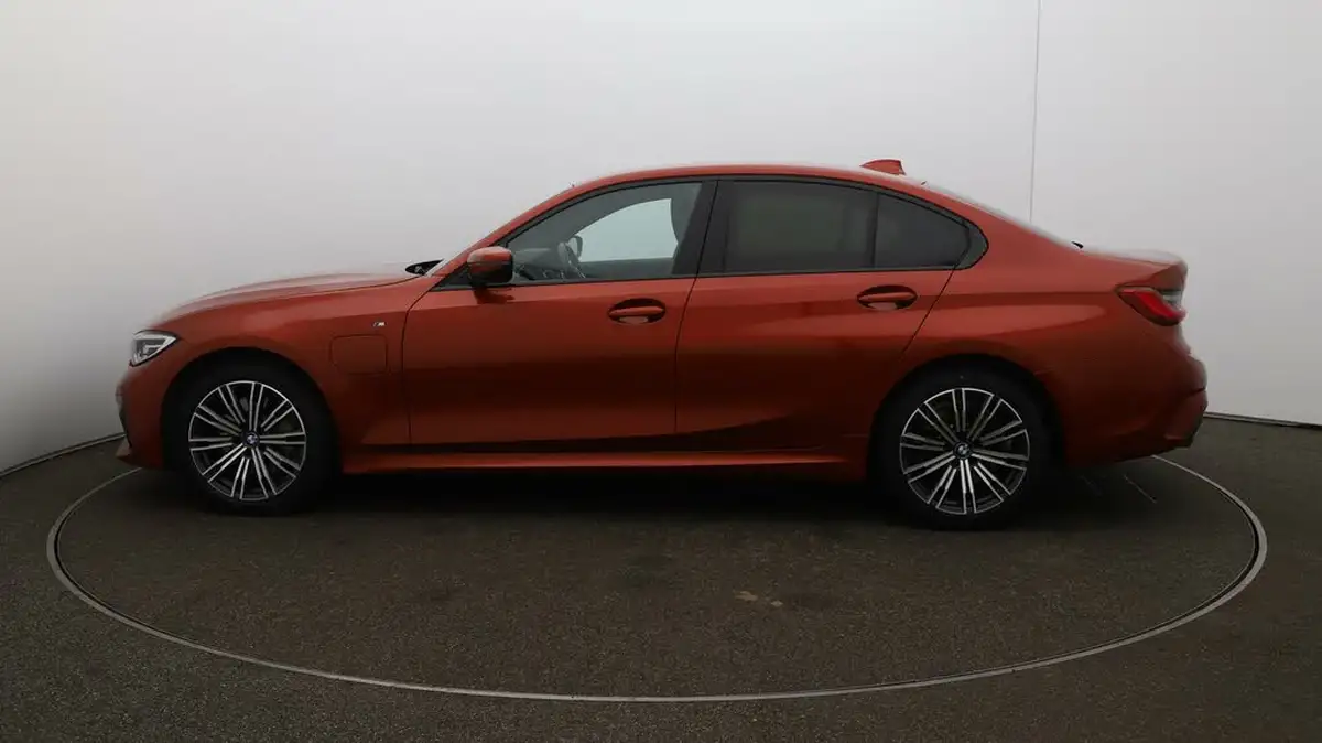 2020-bmw-3-series-20-330e-m-sport-tech-pack-saloon-4d-big-63