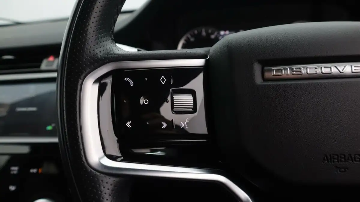 2021-land-rover-discovery-sport-20-d200-r-dynamic-s-plus-big-26
