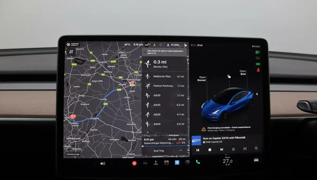 2022-tesla-model-3-e-rwd-big-11