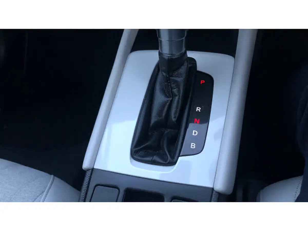 2021-honda-jazz-15-i-mmd-ex-107ps-big-22