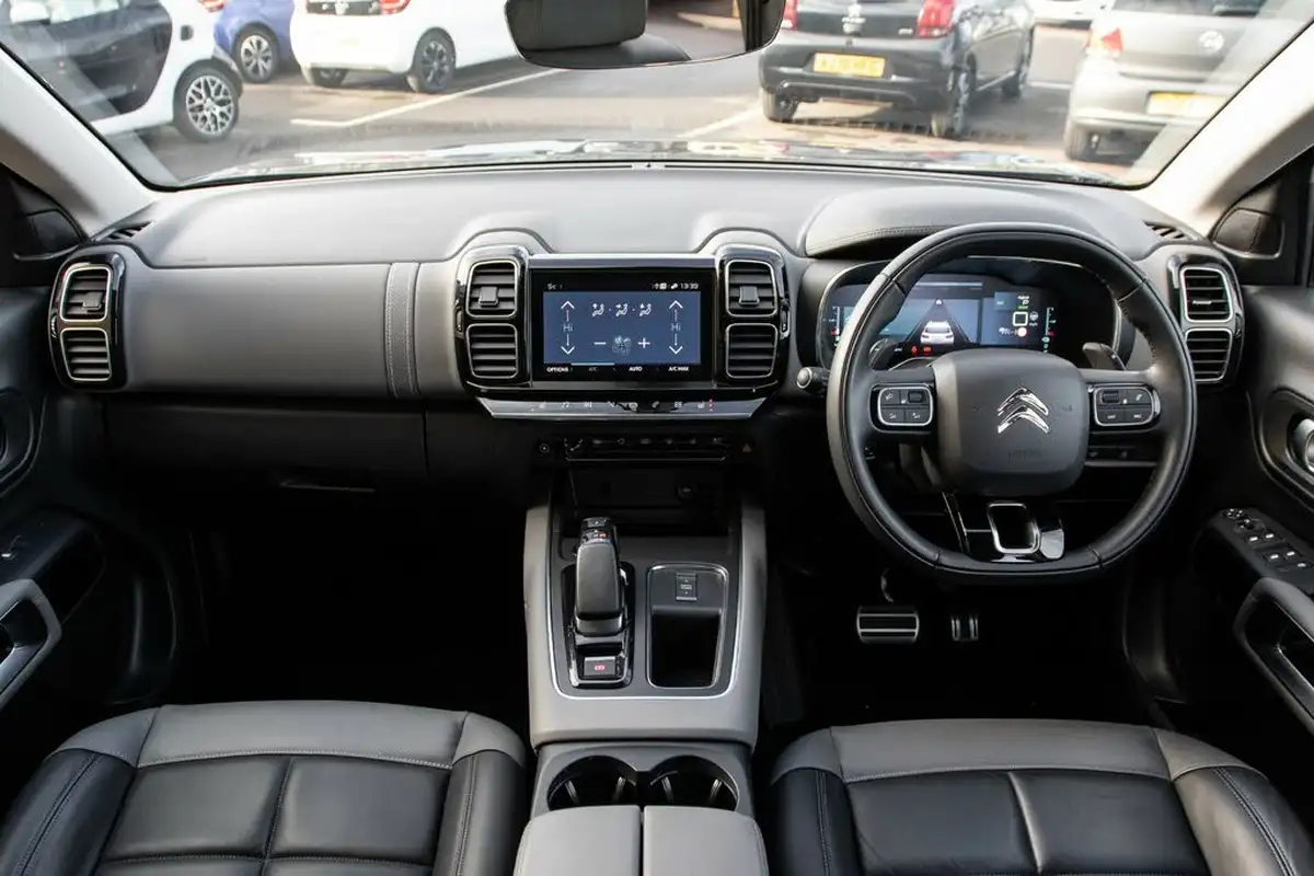 2021-citroen-c5-aircross-16-puretech-shine-plus-5d-big-12
