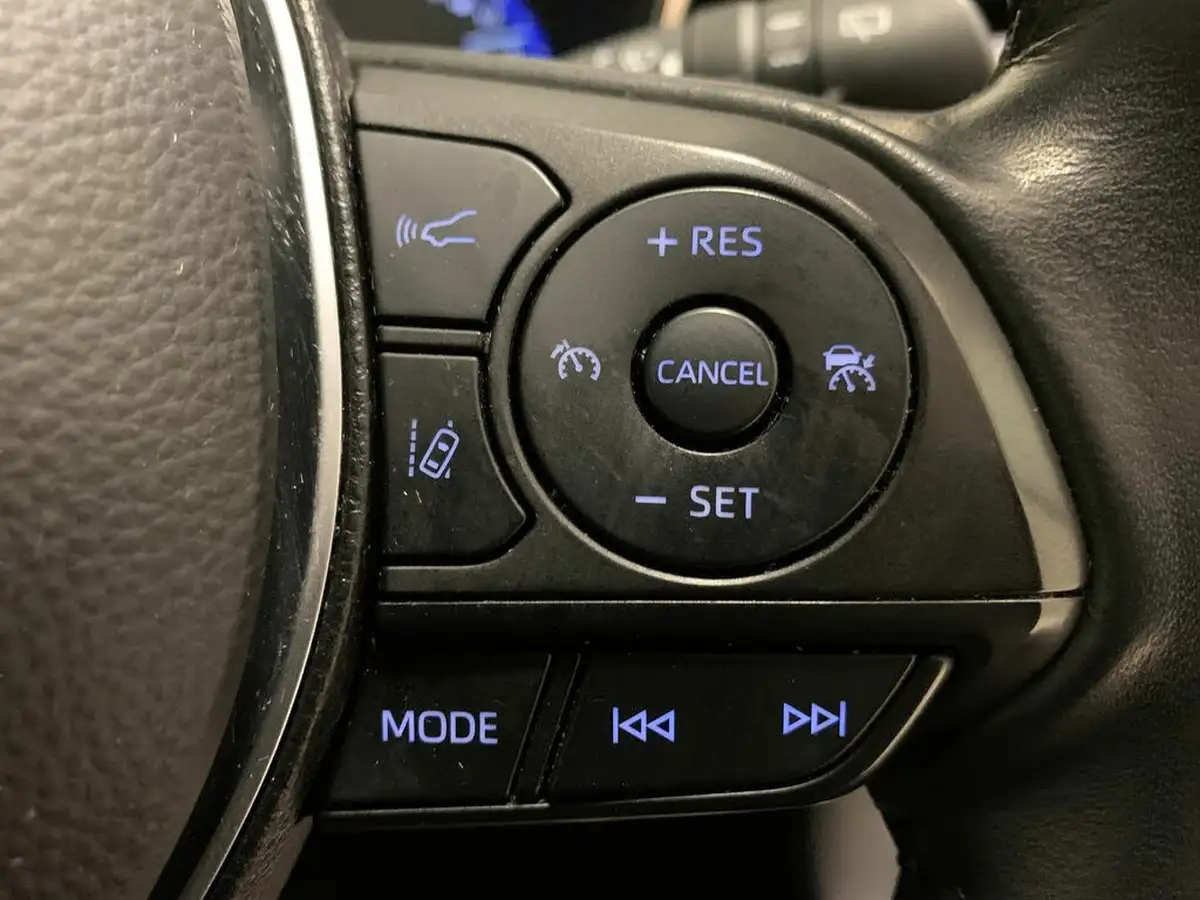 2022-suzuki-swace-18-sz5-big-18
