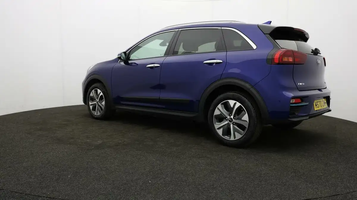 2021-kia-e-niro-ev-3-big-67