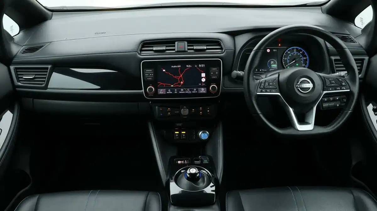 2022-nissan-leaf-e-n-connecta-39kwh-big-13