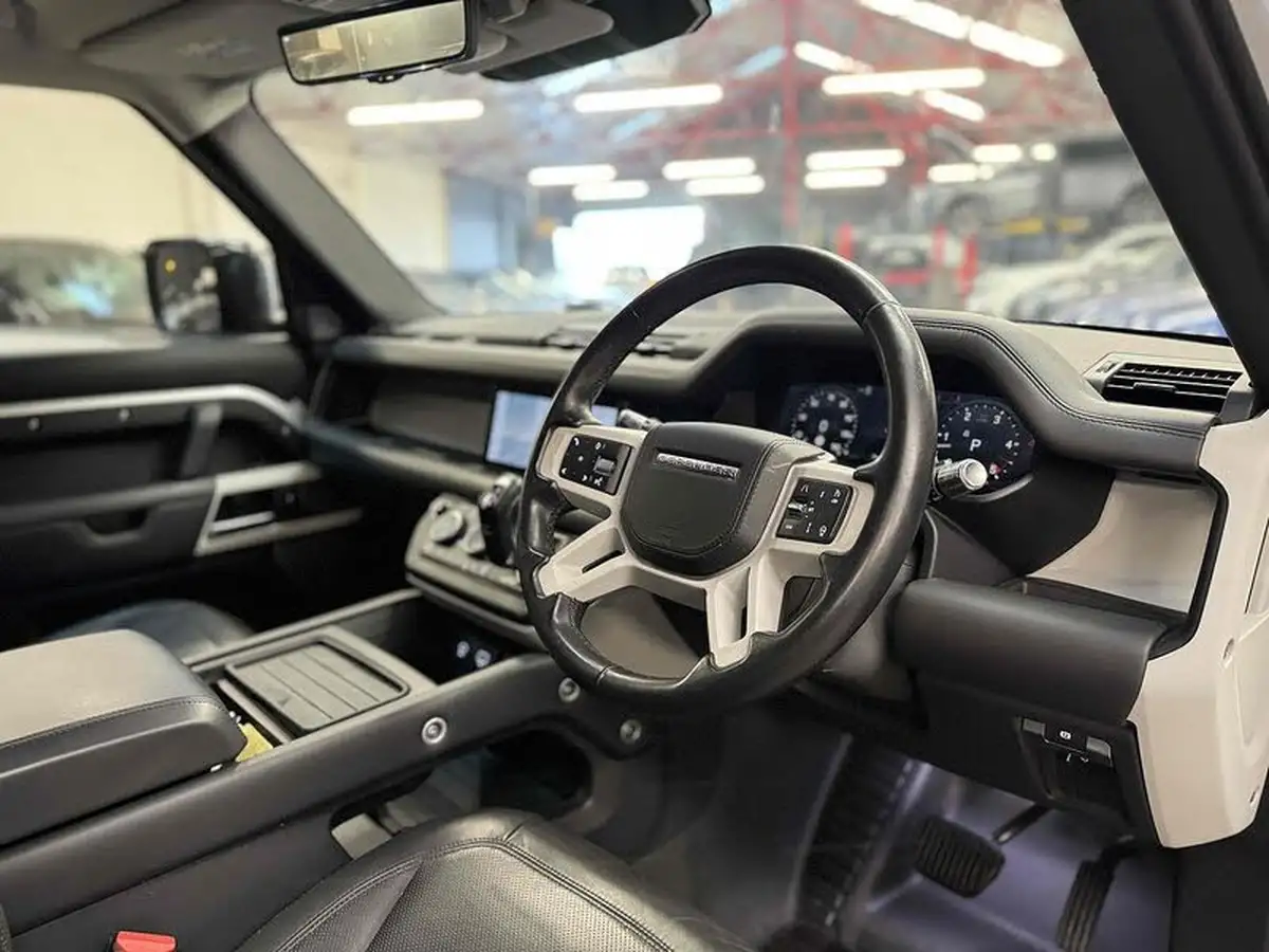 2021-land-rover-110-defender-30-d300-hse-2996cc-big-7
