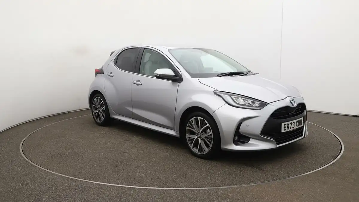 2023-toyota-yaris-15-vvt-i-excel-big-1