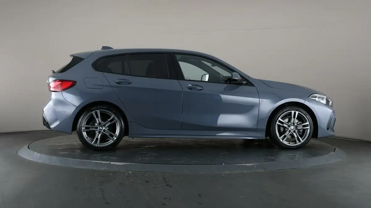 2021-bmw-1-series-15-118i-m-sport-lcp-dct-big-54