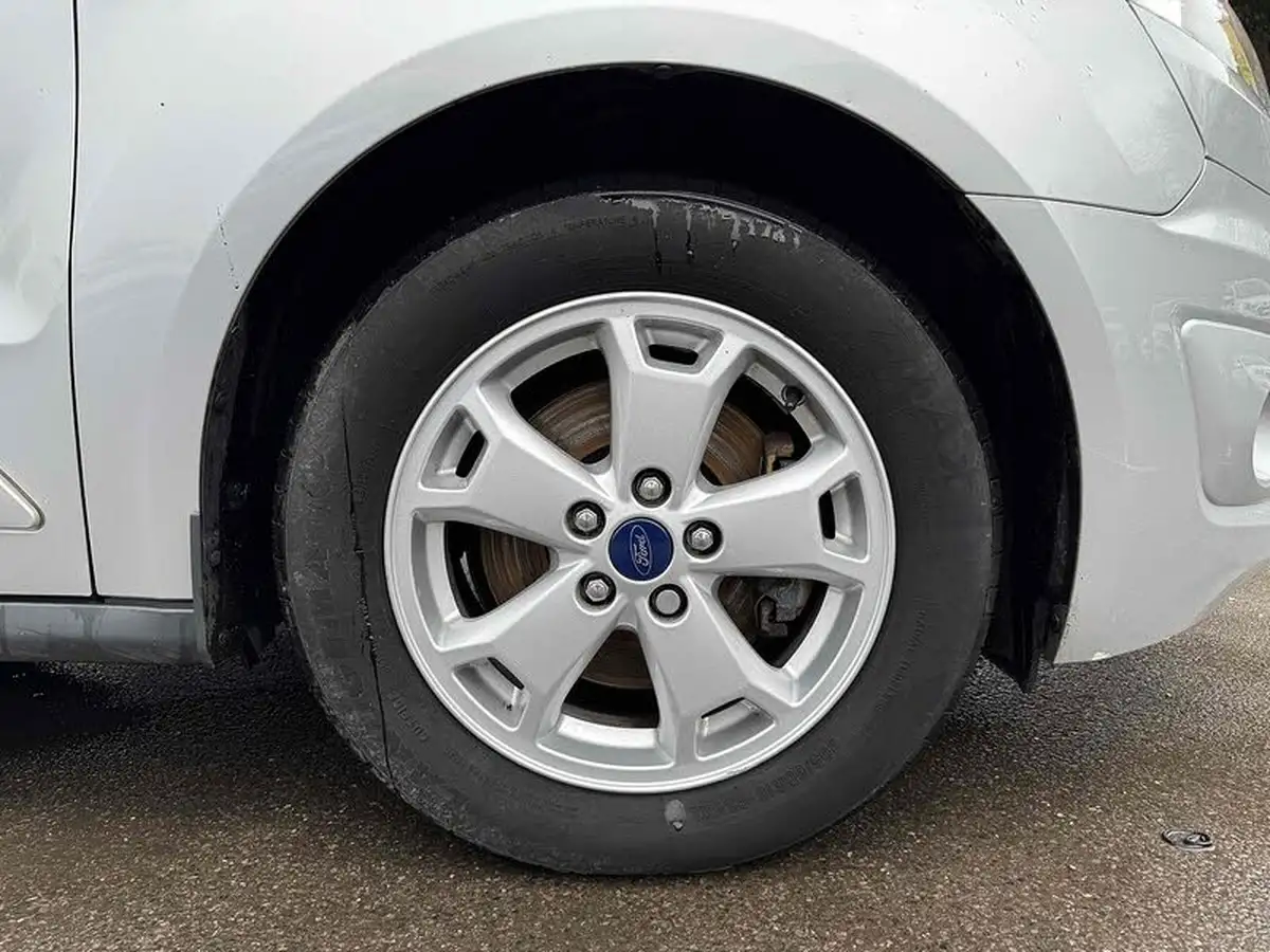 2017-ford-transit-connect-15tdci-l1-200-limited-big-13
