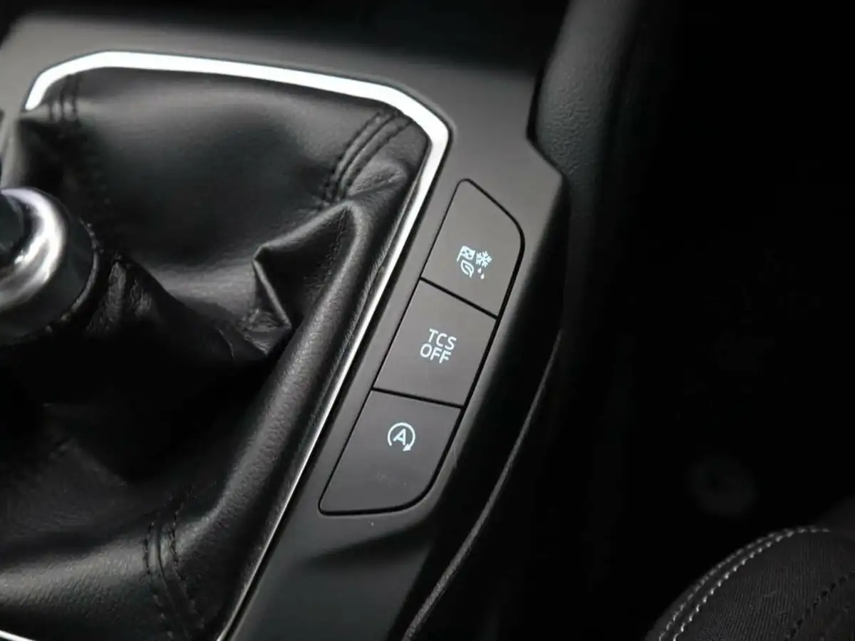 2020-ford-focus-15-titanium-estate-big-31
