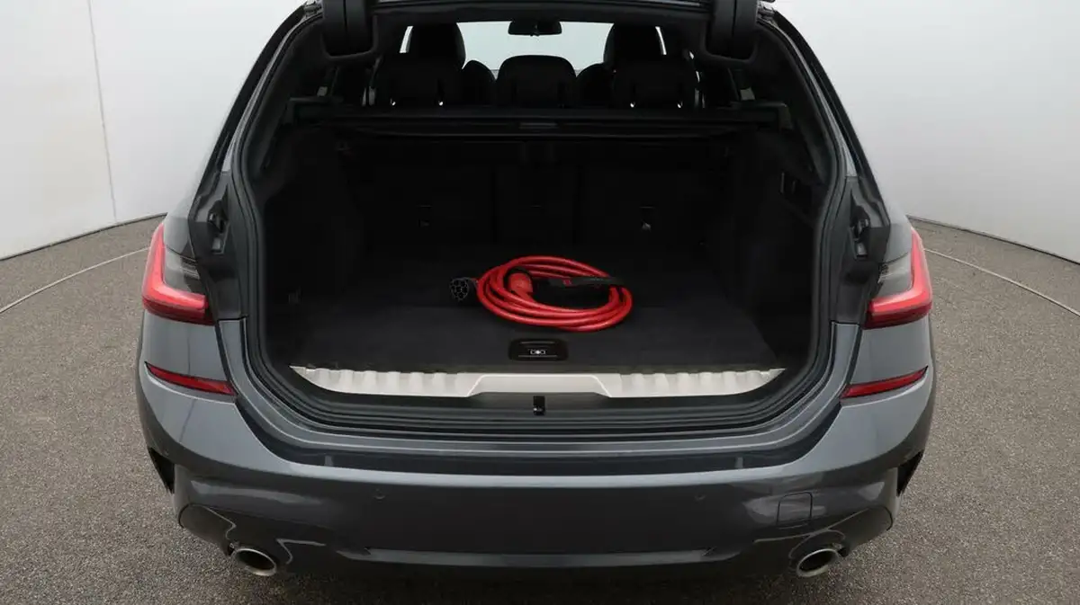 2022-bmw-3-series-20-330e-m-sport-touring-5d-big-17