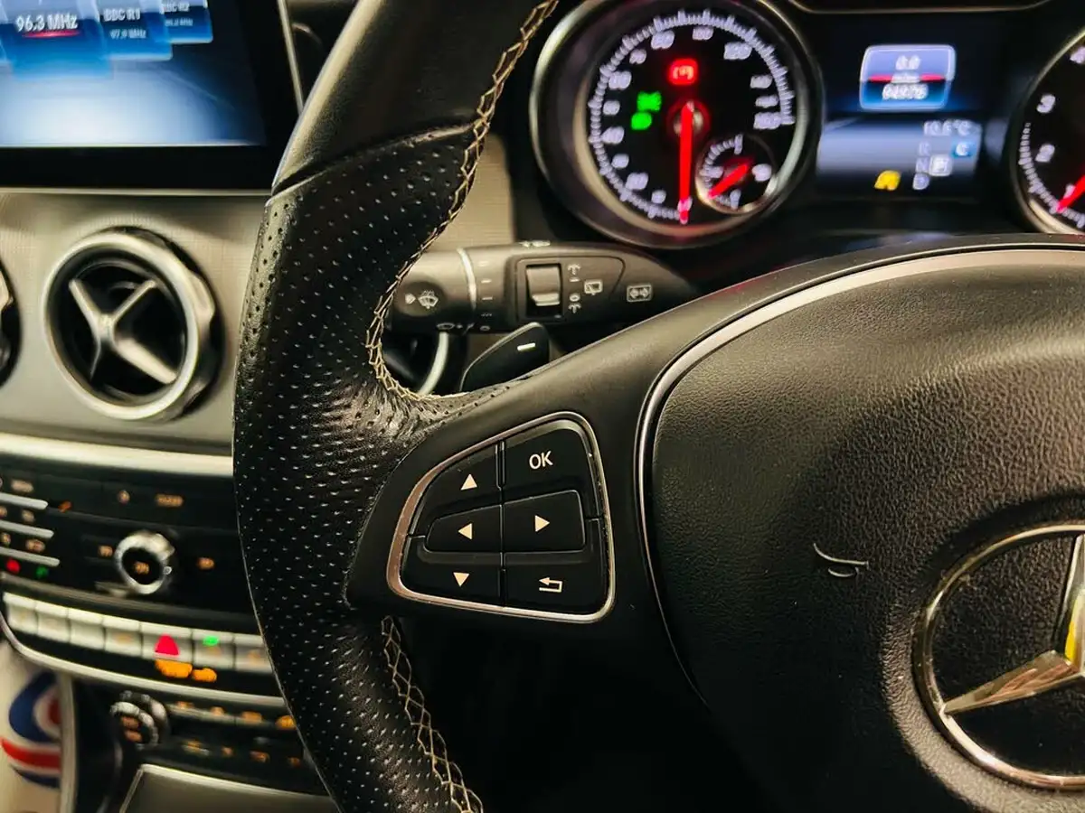2018-mercedes-benz-gla-class-20-gla-250-sport-208bhp-premiumss-big-20