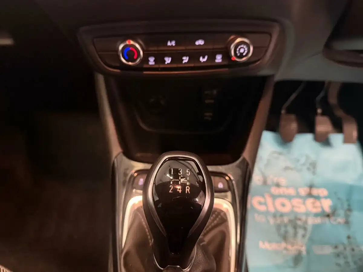2020-vauxhall-crossland-x-12i-sri-nav-big-24