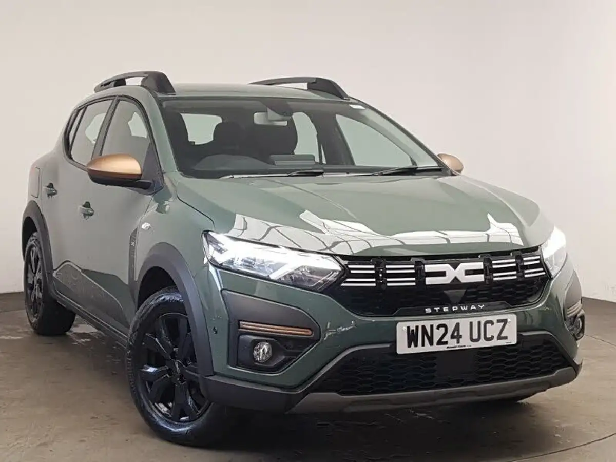 2024-dacia-sandero-stepway-10-tce-extreme-90bhp-big-0