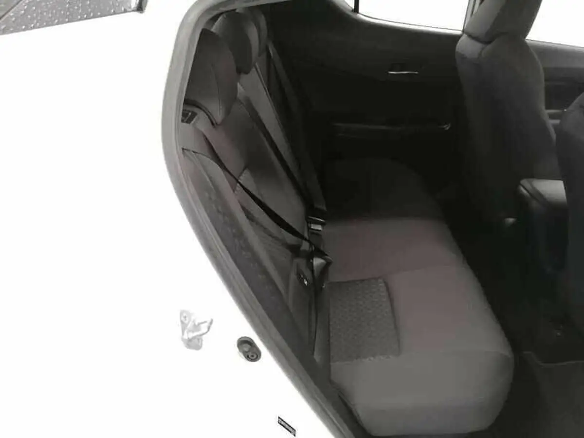 2020-toyota-c-hr-18-vvt-i-icon-big-11