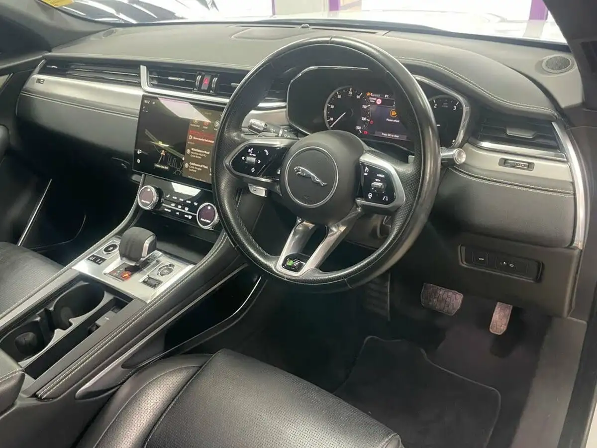 2021-jaguar-f-pace-20-d200-r-dynamic-s-mhev-big-20