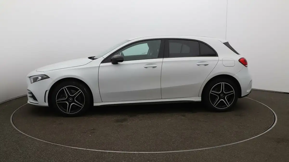 2021-mercedes-benz-a-class-13-a250e-amg-line-edition-hatchback-5d-big-55