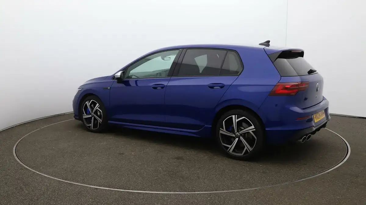2024-volkswagen-golf-20-tsi-r-320ps-hatchback-big-28