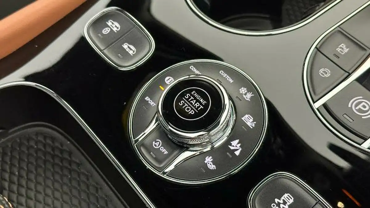 2024-bentley-bentayga-40-v8-s-big-46