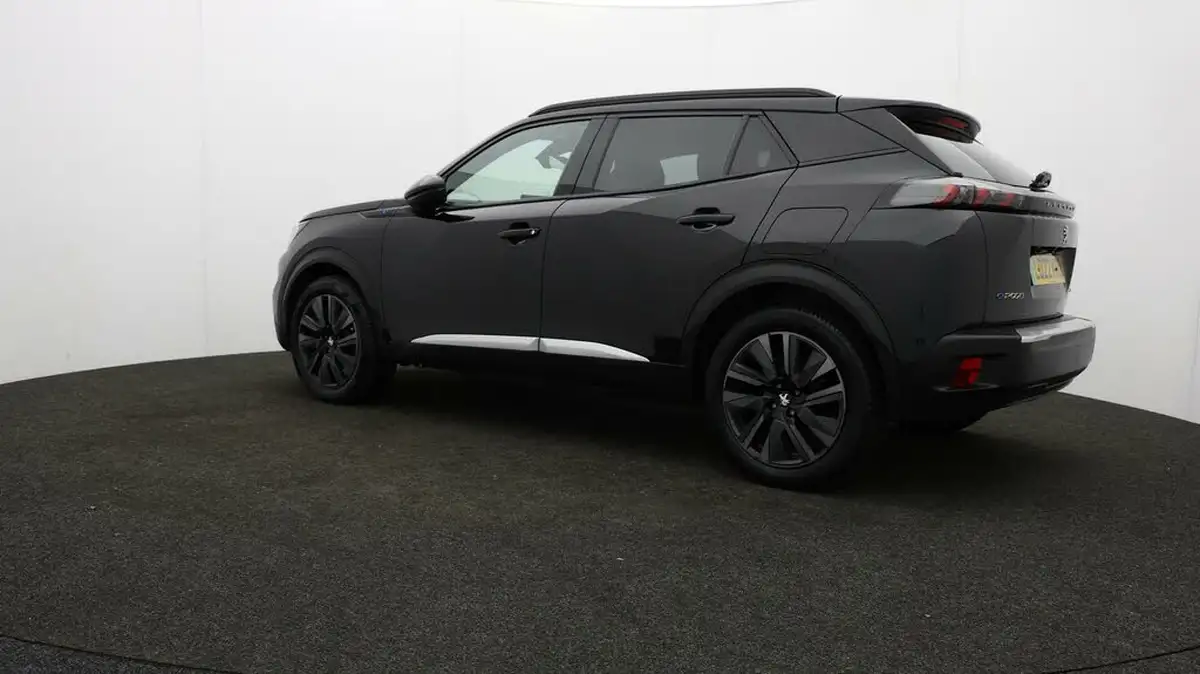 2022-peugeot-2008-suv-e-gt-premium-big-71