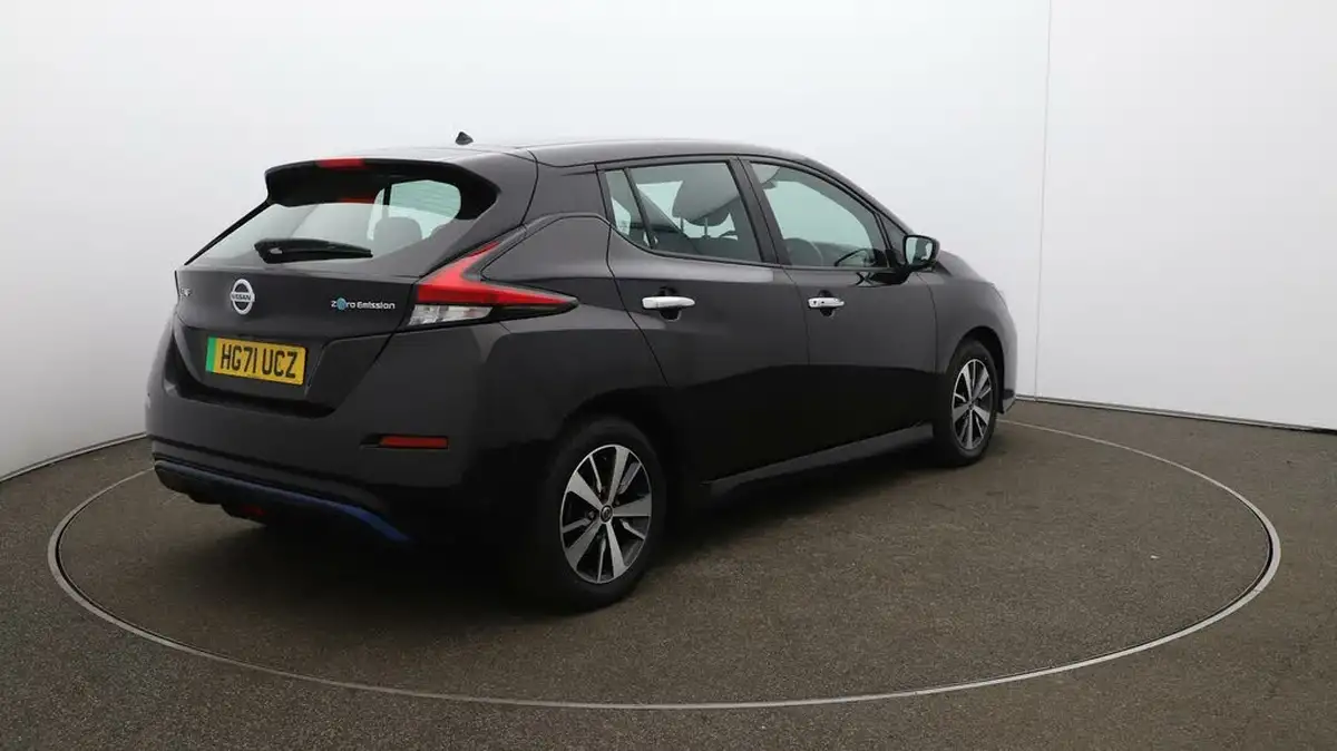 2022-nissan-leaf-e-acenta-big-7