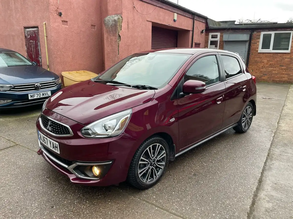 2017-mitsubishi-mirage-12-juro-leather-cvt-big-7