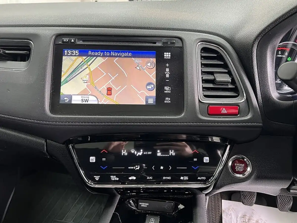 2015-honda-hr-v-16-i-dtec-ex-big-11