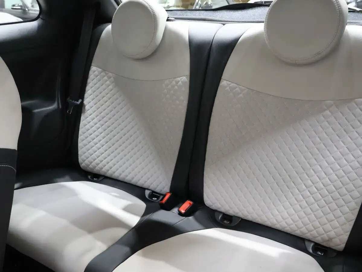 2022-fiat-500-10-dolcevita-big-12