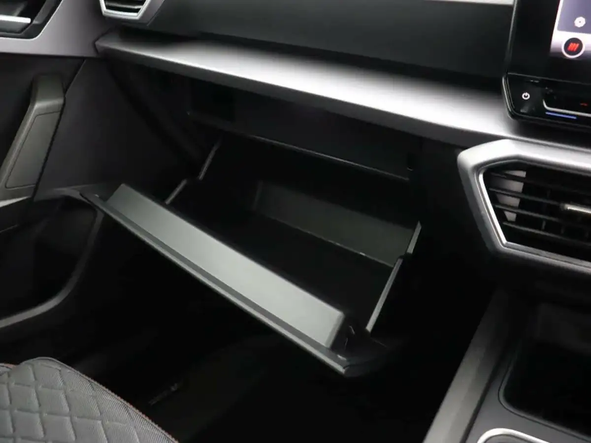 2024-seat-leon-10-etsi-evo-fr-hatchback-big-36