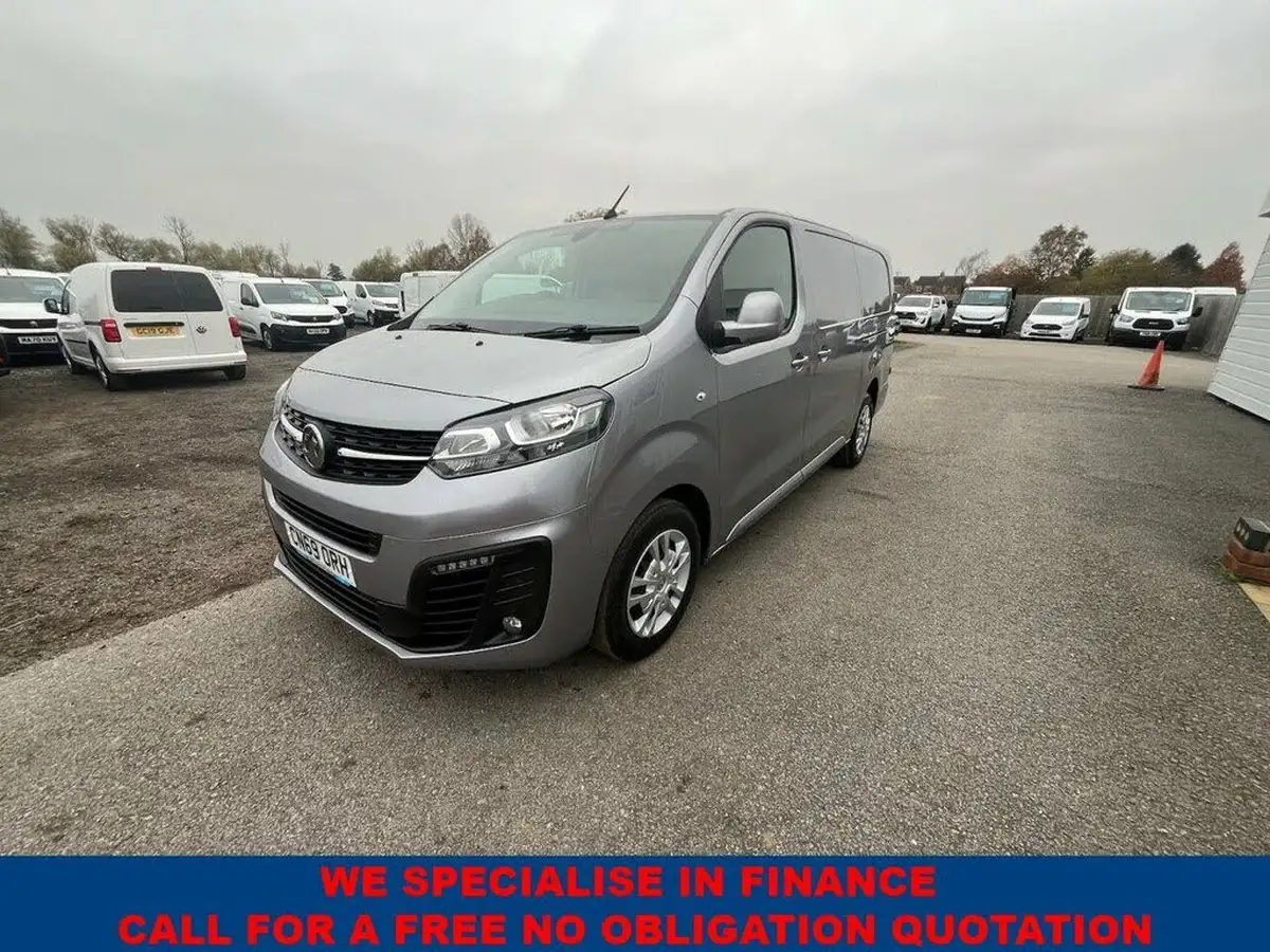 2020-vauxhall-vivaro-15td-2900-l2h1-sportive-big-2