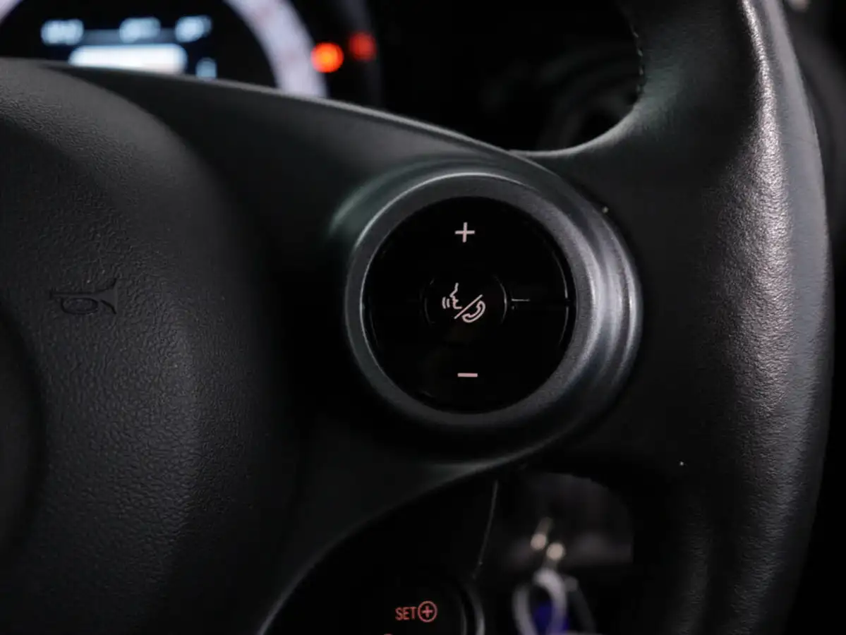 2021-smart-fortwo-eq-exclusive-coupe-big-23